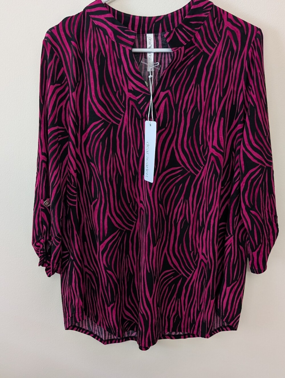 Dear Scarlett Women's Black & Fuchsia 3/4 Sleeve Lizzy Blouse Sz Small NWT
